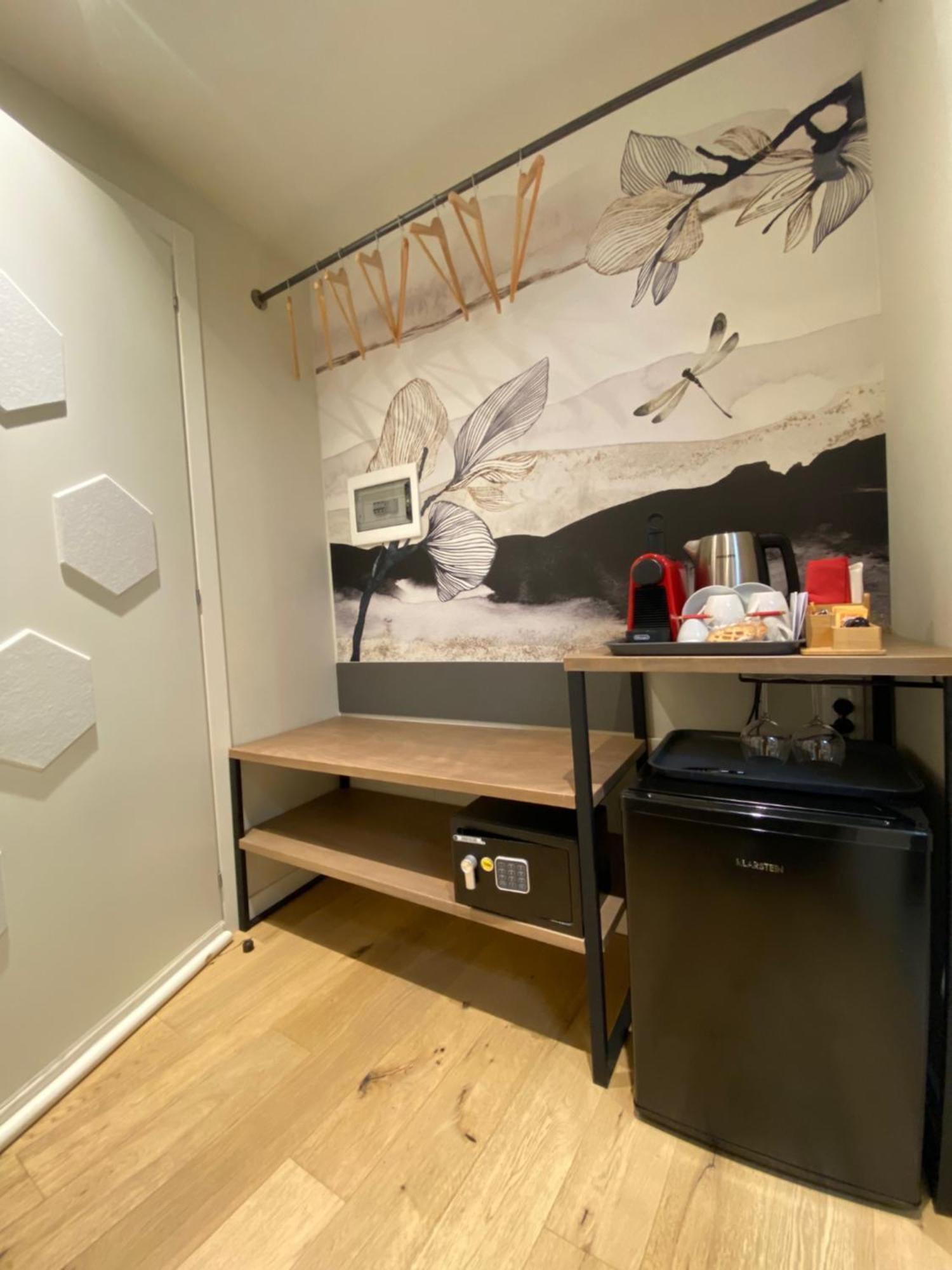 Malvezzi24 Boutique Rooms Десенцано дел Гарда Екстериор снимка
